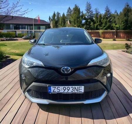 Toyota C-HR cena 99000 przebieg: 108000, rok produkcji 2020 z Kołobrzeg małe 172